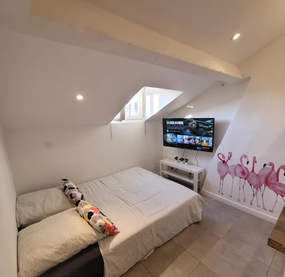Studette Independante Hyeres Gare Particulier Apartment Ngoại thất bức ảnh